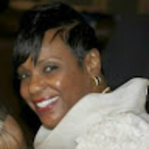 Meet your Posher, Jacqueline - Picture 1 of 1